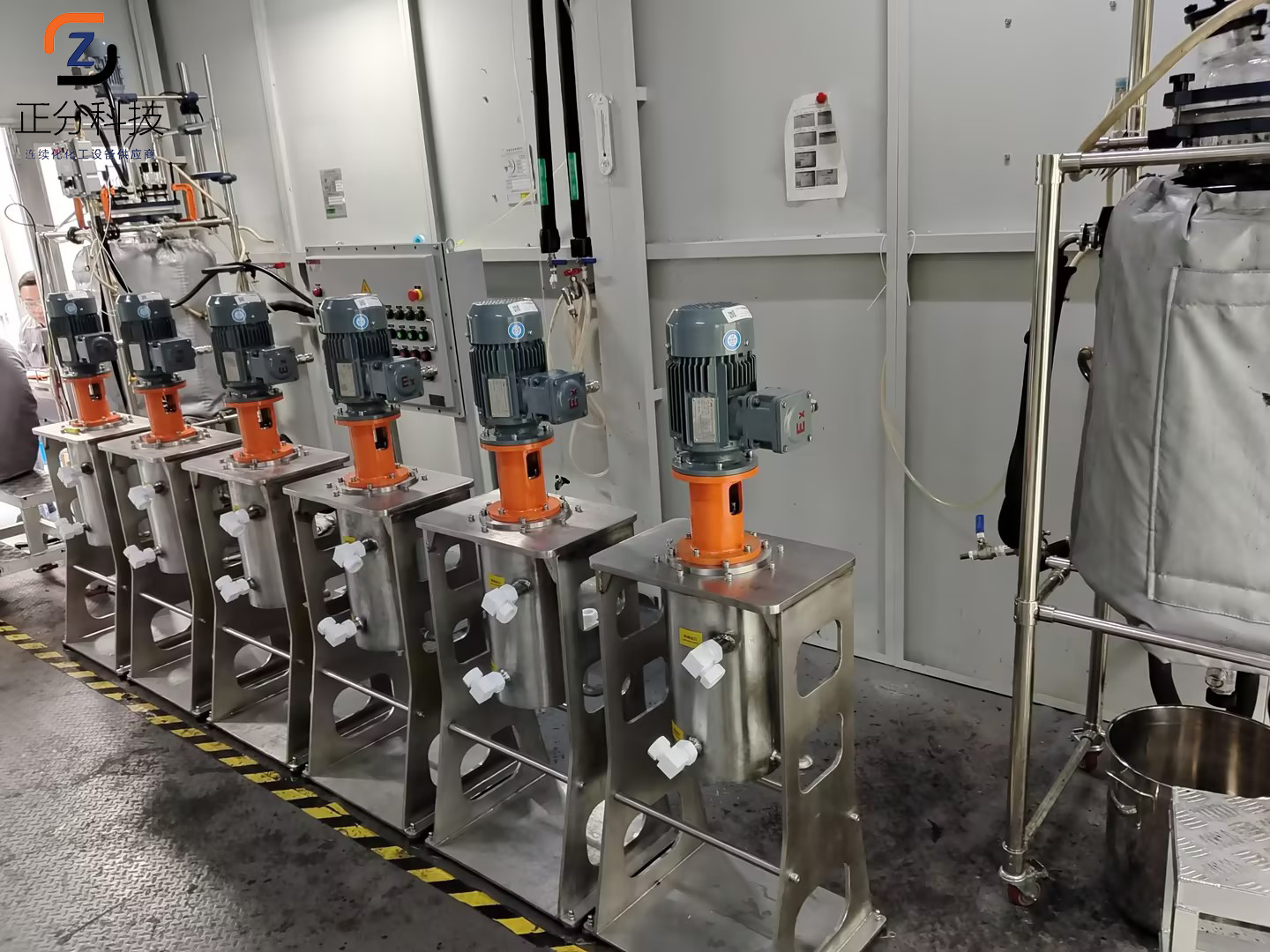 医药中间体萃取用离心萃取机代替反应釜的原因 医药中间体萃取用离心萃取机代替反应釜的原因