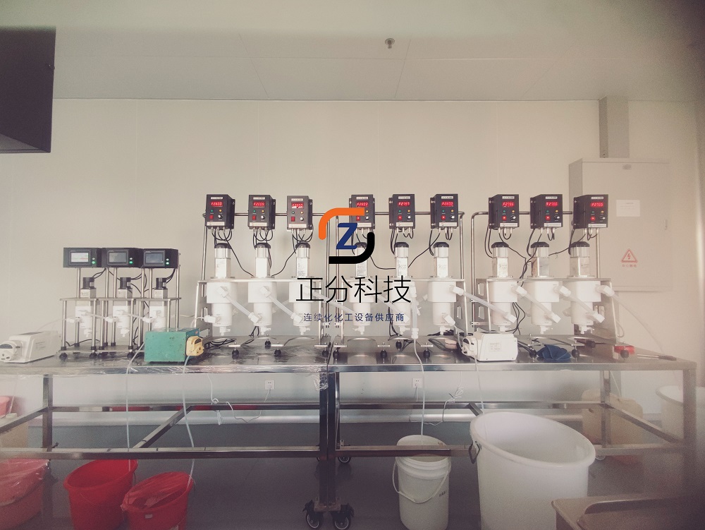 离心萃取多级系统：实现高效铷铯分离